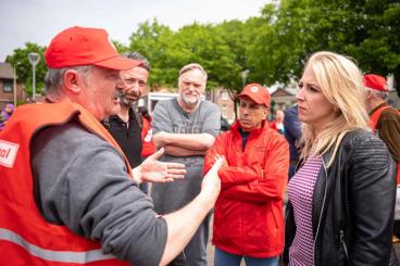 https://brunssum.sp.nl/nieuws/2023/05/sp-staat-vierkant-achters-stakers-en-bonden-bij-vdl-nedcar